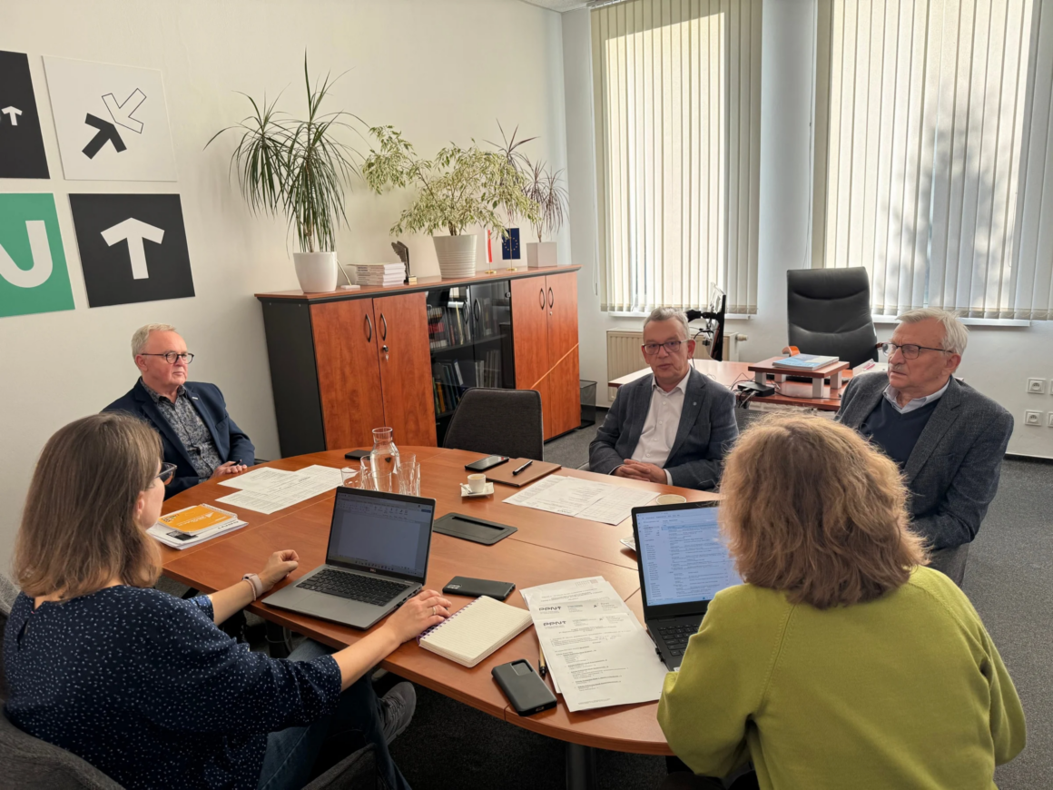 ZNAMY ZWYCIĘZCÓW I ETAPU PROGRAMU STYPENDIALNEGO FUNDACJI UAM DLA DOKTORANTÓW